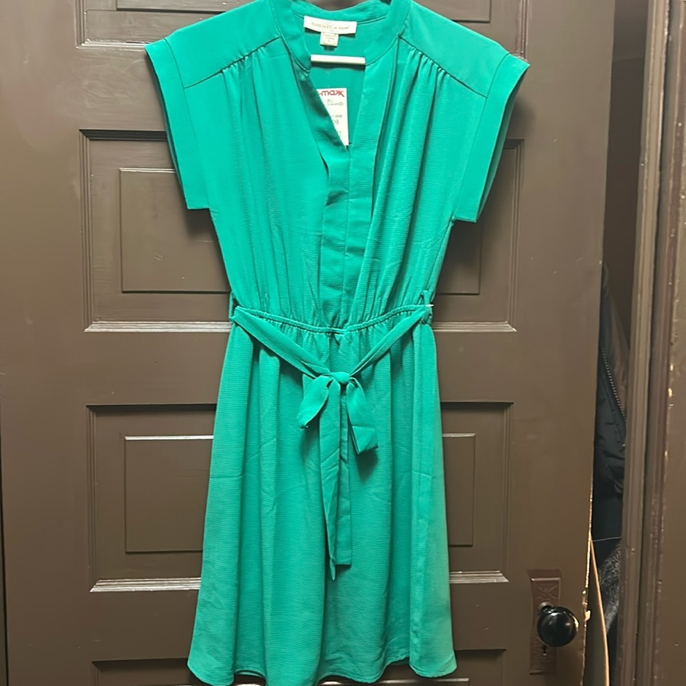 NWT Monteau dress; small 👗